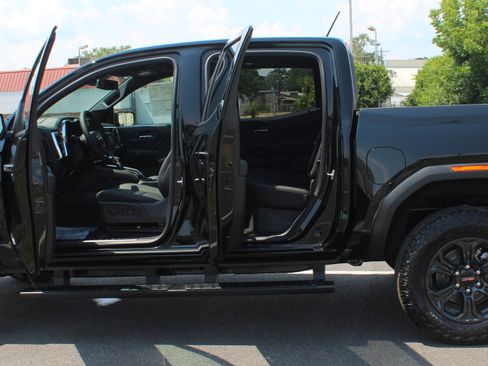 New 2025 GMC Canyon Elevation w/ Convenience Package image 7