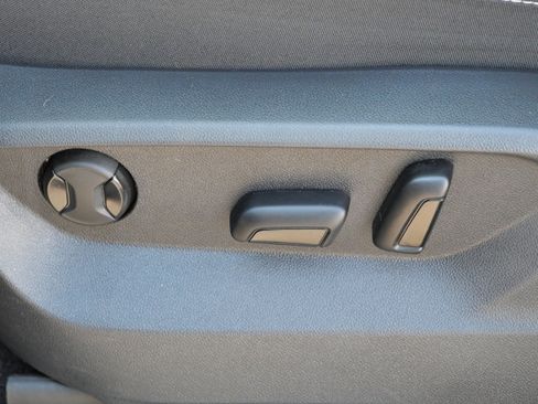 Used 2024 Volkswagen Atlas SE AWD/4WD image 20