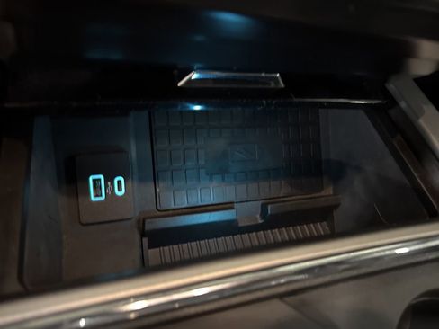 Used 2022 Ford F250 Platinum w/ Tremor Off-Road Package image 33