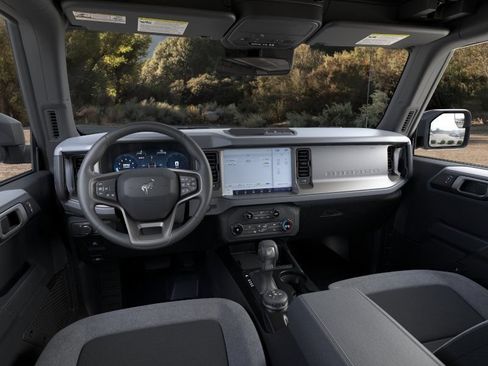 New 2026 Ford Bronco 4-Door AWD/4WD image 9