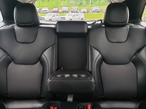Certified 2021 Jeep Cherokee Latitude Lux w/ Comfort/Convenience Group AWD/4WD image 14