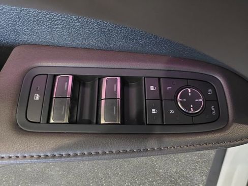 Certified 2025 Lexus RX 350 AWD w/ Convenience Package image 25