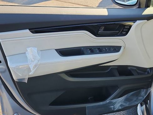 New 2026 Honda Odyssey Touring image 11