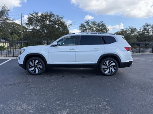 New 2026 Volkswagen Atlas SEL image 6