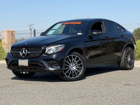 Used 2019 Mercedes-Benz GLC 300 4MATIC Coupe image 2