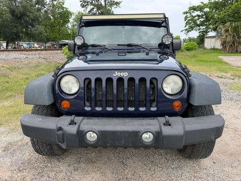 Used 2013 Jeep Wrangler Unlimited Sport AWD/4WD image 2