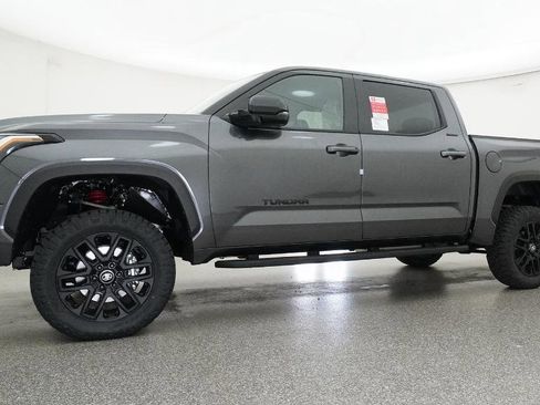 New 2026 Toyota Tundra Limited AWD/4WD image 21