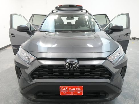 Used 2020 Toyota RAV4 LE image 24