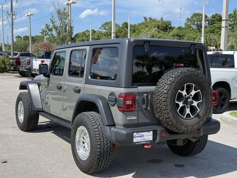Used 2021 Jeep Wrangler Unlimited Rubicon AWD/4WD image 2
