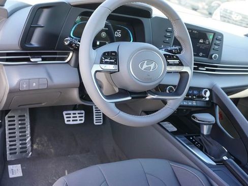 New 2026 Hyundai Elantra SEL Sport FWD image 9