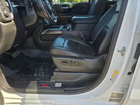 Used 2020 Chevrolet Silverado 1500 LT Trail Boss AWD/4WD image 18