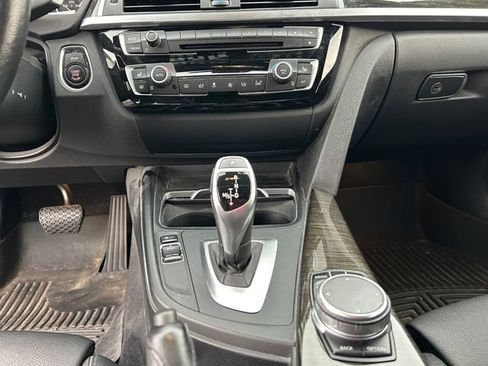Used 2018 BMW 330i xDrive Sedan AWD/4WD image 11