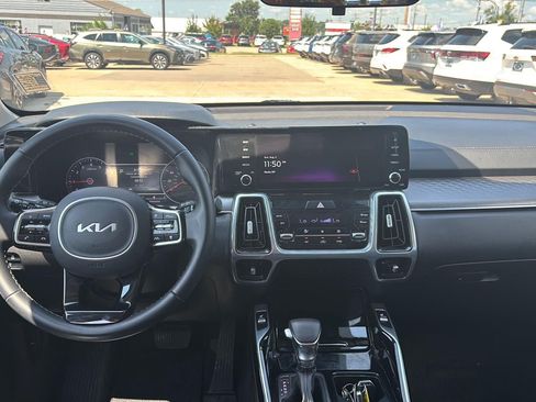 Used 2022 Kia Sorento SX FWD image 7