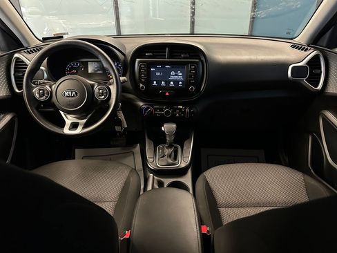 Used 2020 Kia Soul LX FWD image 9