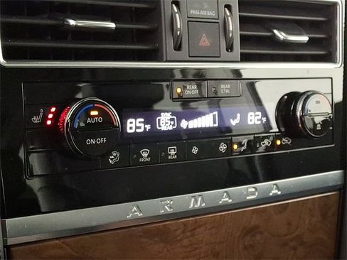 Used 2022 Nissan Armada SL w/ Captain's Chairs Package image 19