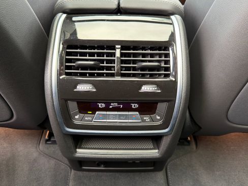 Certified 2025 BMW X5 xDrive40i w/ Executive Package image 16