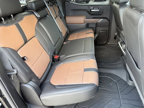 Used 2021 Chevrolet Silverado 1500 High Country w/ Technology Package image 37