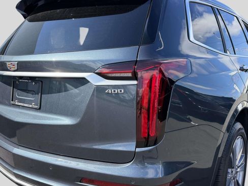 Certified 2020 Cadillac XT6 Premium Luxury FWD image 6