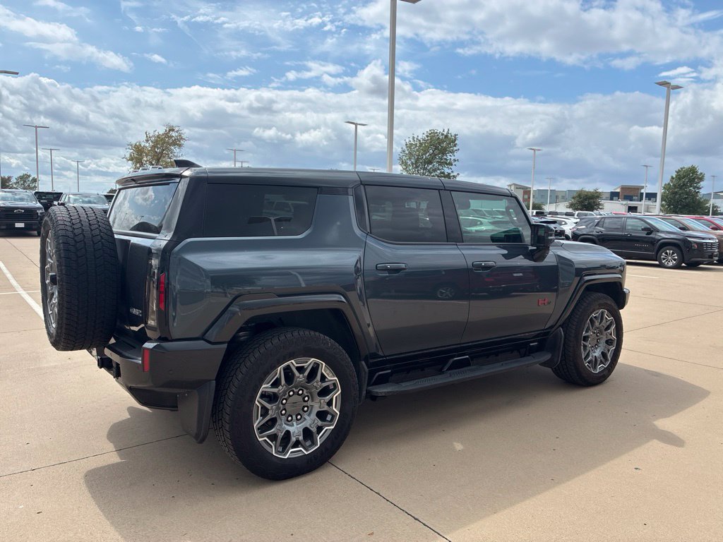 Used 2025 GMC Hummer EV 3X w/ LPO, Sport Package AWD/4WD image 3