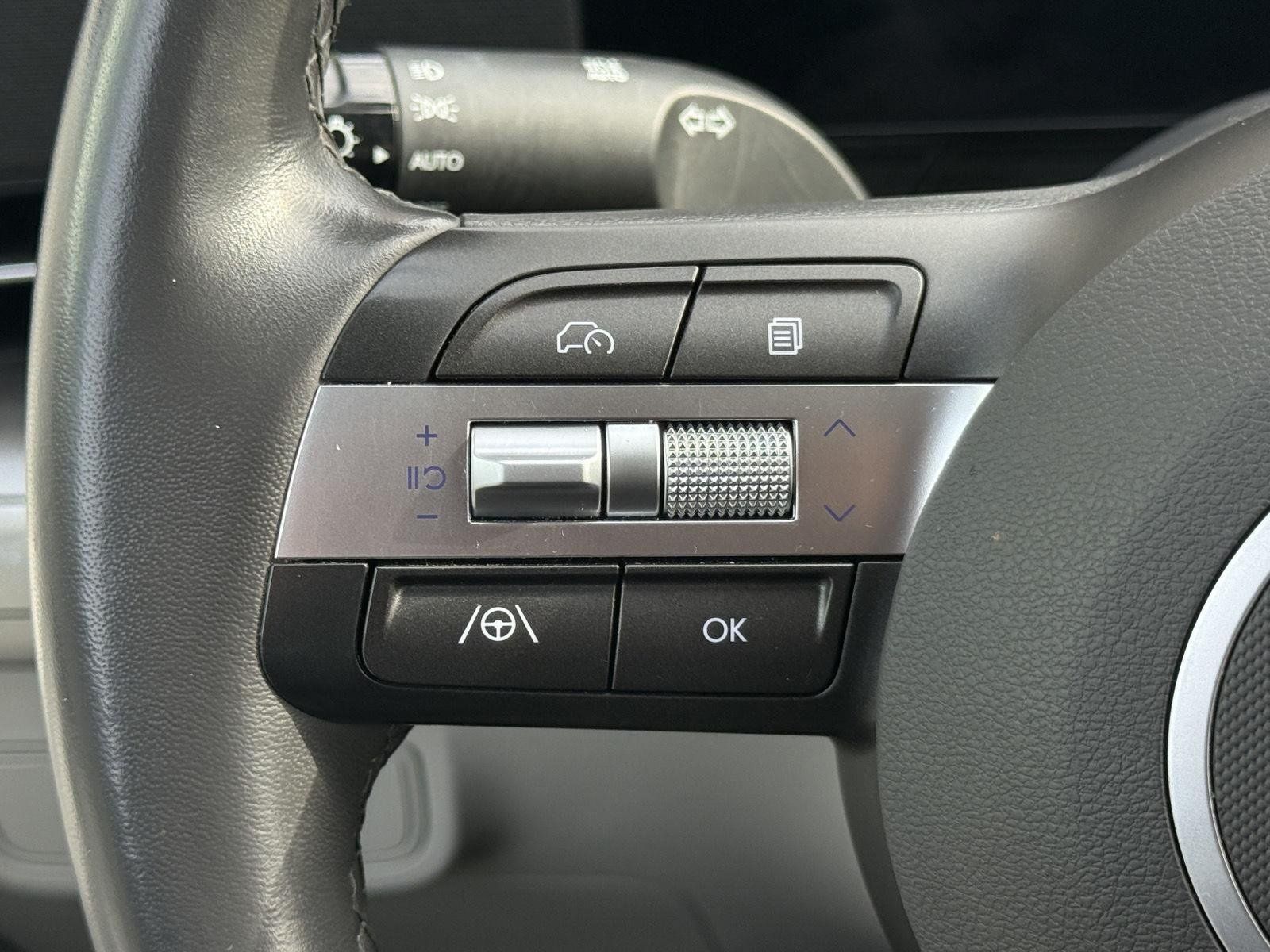 Used 2025 Hyundai Kona SEL AWD/4WD image 31