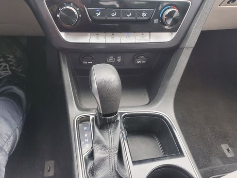 Used 2018 Hyundai Sonata SE FWD image 20