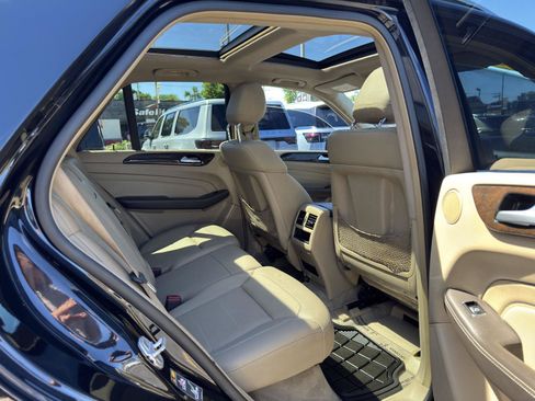 Used 2015 Mercedes-Benz ML 350 2WD w/ Premium 1 Package image 33