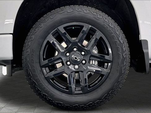 Used 2025 Chevrolet Silverado 1500 RST w/ All Star Edition Plus AWD/4WD image 9