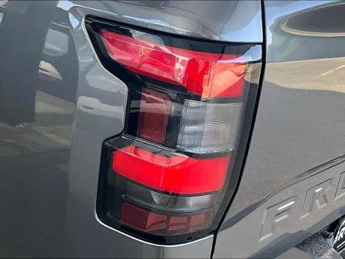 Certified 2024 Nissan Frontier SL RWD image 29