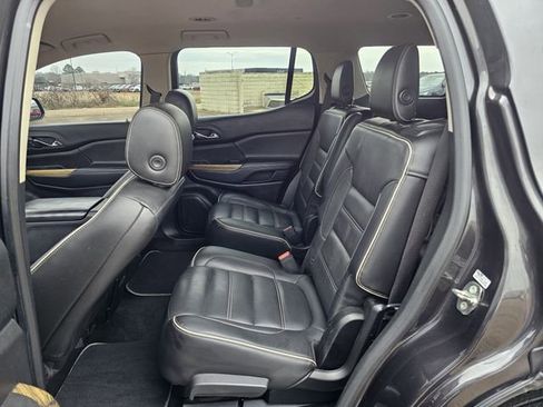 Used 2018 GMC Acadia Denali image 16