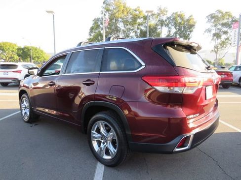 Used 2018 Toyota Highlander Limited image 8