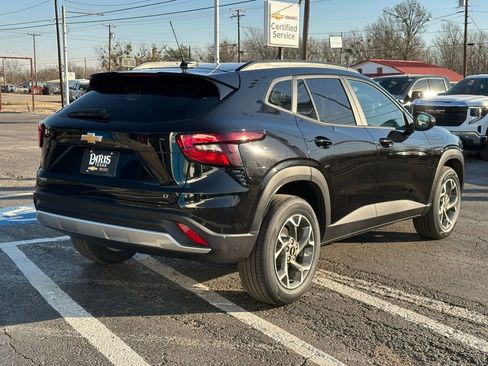 New 2026 Chevrolet Trax LT w/ Driver Confidence Package image 7