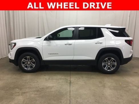 Used 2025 GMC Terrain Elevation image 7