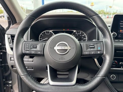Used 2023 Nissan Rogue SL AWD/4WD image 19