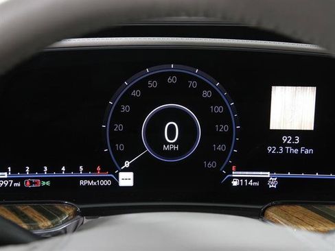 Used 2021 Cadillac Escalade Sport Platinum image 8