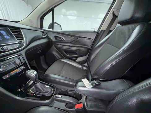 Used 2019 Buick Encore Preferred FWD image 22