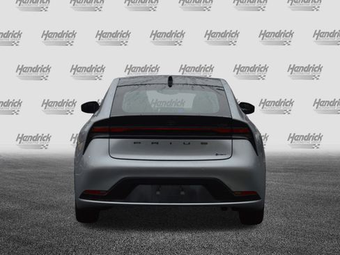 Used 2023 Toyota Prius Limited image 7