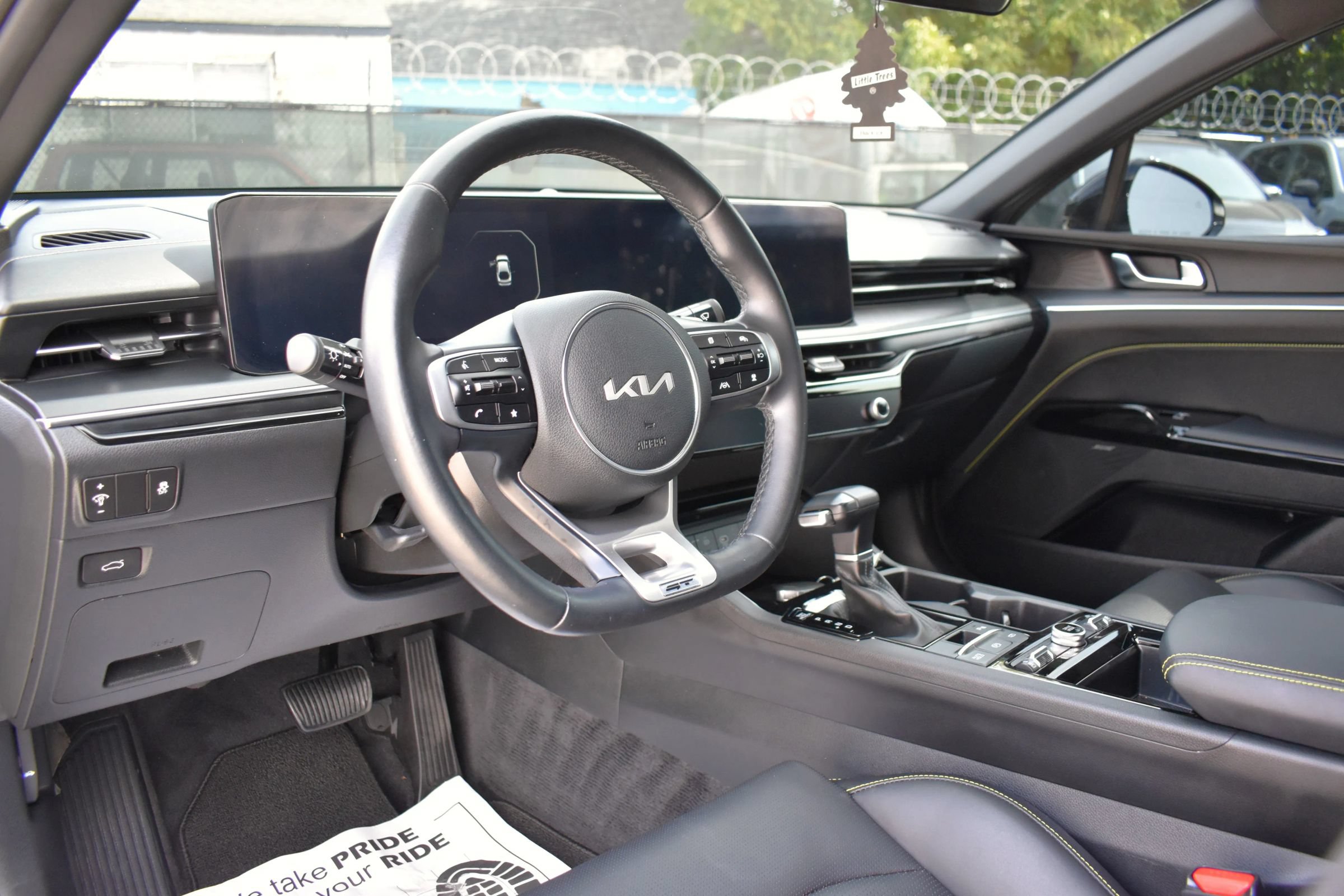 Used 2025 Kia K5 GT w/ GT1 Package FWD image 3