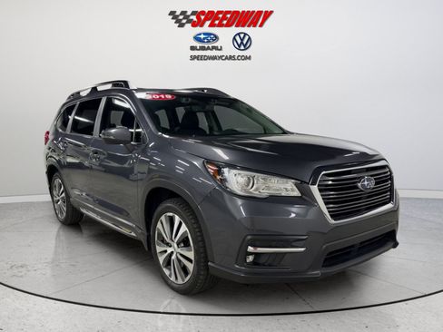 Used 2019 Subaru Ascent Limited w/ Popular Package #2A AWD/4WD image 2