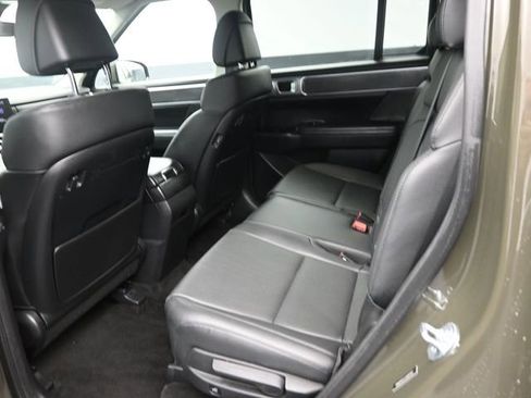 Used 2025 Hyundai Santa Fe SEL image 12