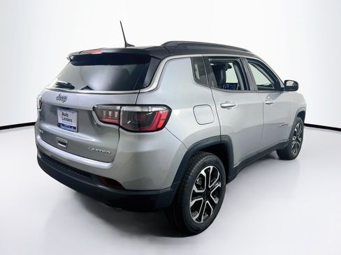 Used 2022 Jeep Compass Limited w/ Sun and Sound Group AWD/4WD image 5