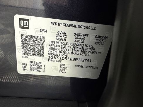 Used 2025 GMC Yukon Denali RWD image 34