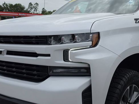 Used 2022 Chevrolet Silverado 1500 RST AWD/4WD image 10