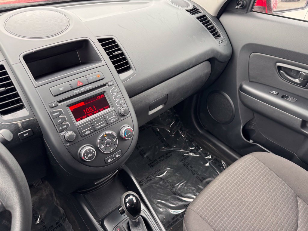 Used 2013 Kia Soul FWD image 18