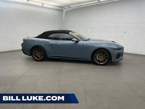 Used 2025 Ford Mustang GT Premium RWD image 1