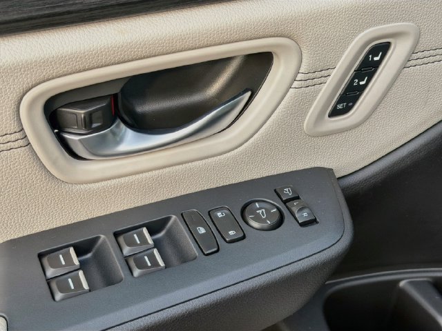 New 2026 Honda Pilot Touring image 17