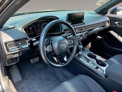 Used 2025 Honda Civic Sport image 16