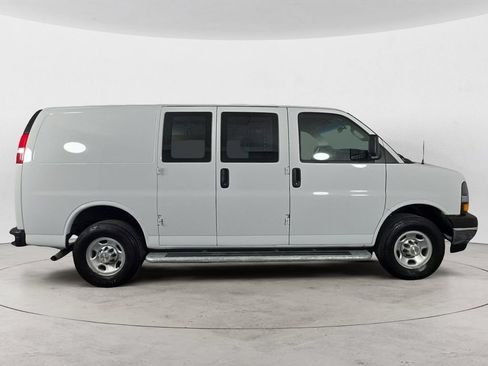Used 2024 Chevrolet Express 2500 w/ Driver Convenience Package RWD image 6