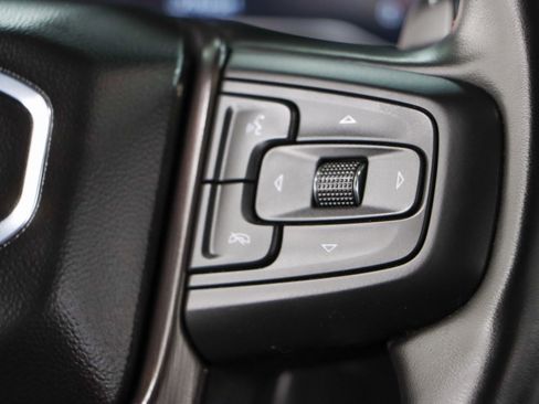 Used 2024 GMC Sierra 1500 AT4 w/ Technology Package image 15