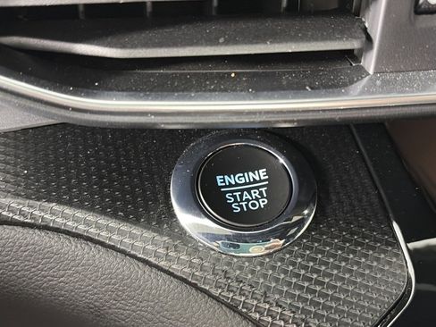 Used 2023 Ford Explorer ST-Line w/ Class IV Trailer Tow Package image 23