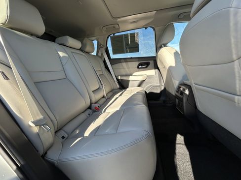 Used 2023 Nissan Rogue SL w/ SL Premium Package image 14